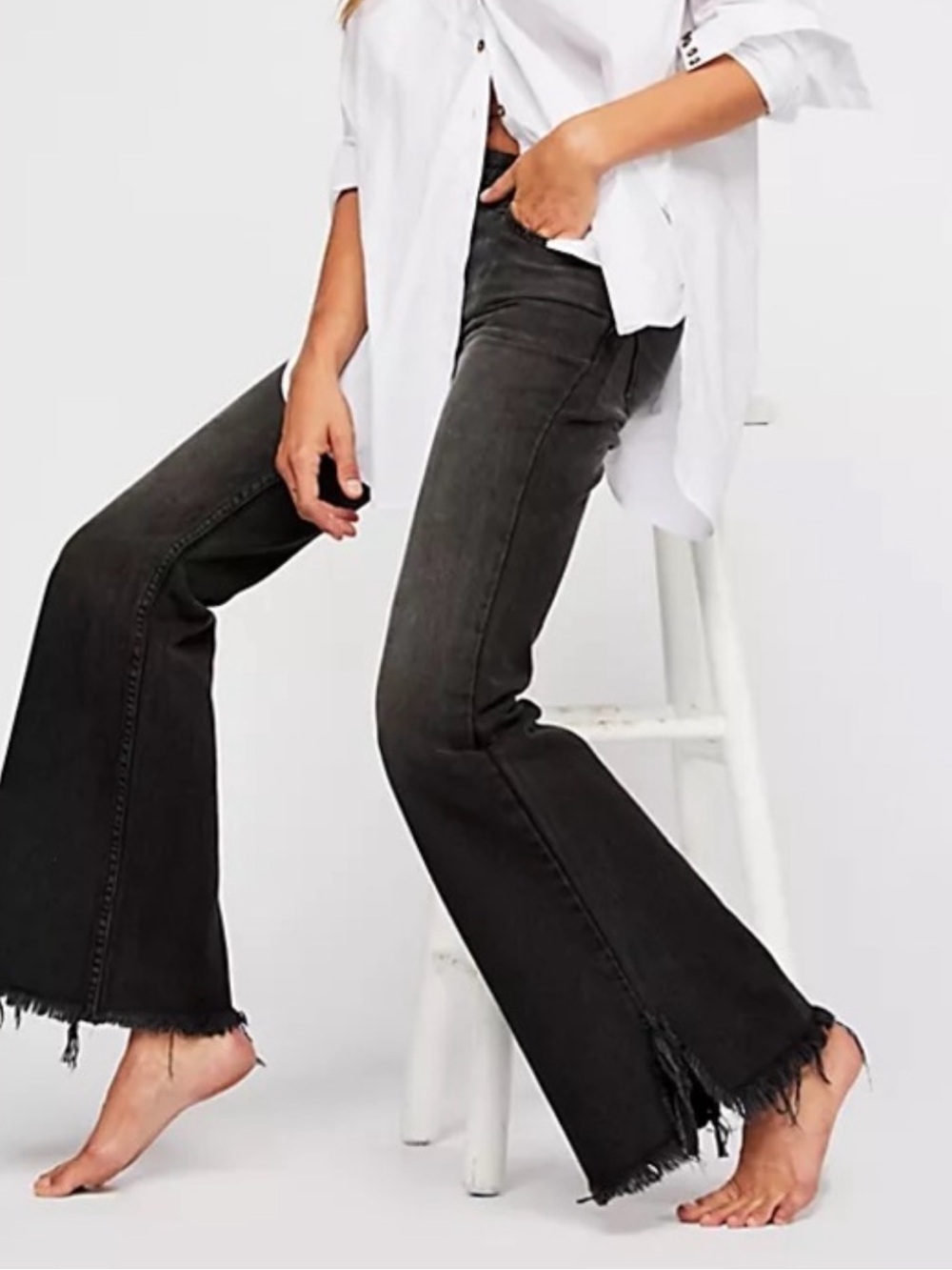 Free People x We the Free Vintage Flare Jeans Size 29 Black Denim Raw Hem Cotton